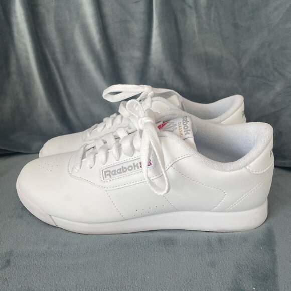 Reebok White Women's Classic Sneakers Size 7 - Picture 2 of 4